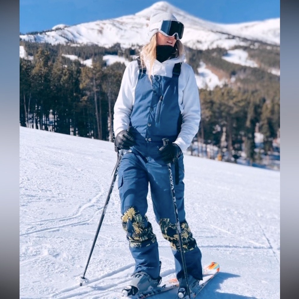 Saga Outerwear Rogue Bib Snow Pants - Detachable TOP
Denim/Cactus - Picture 2 of 10